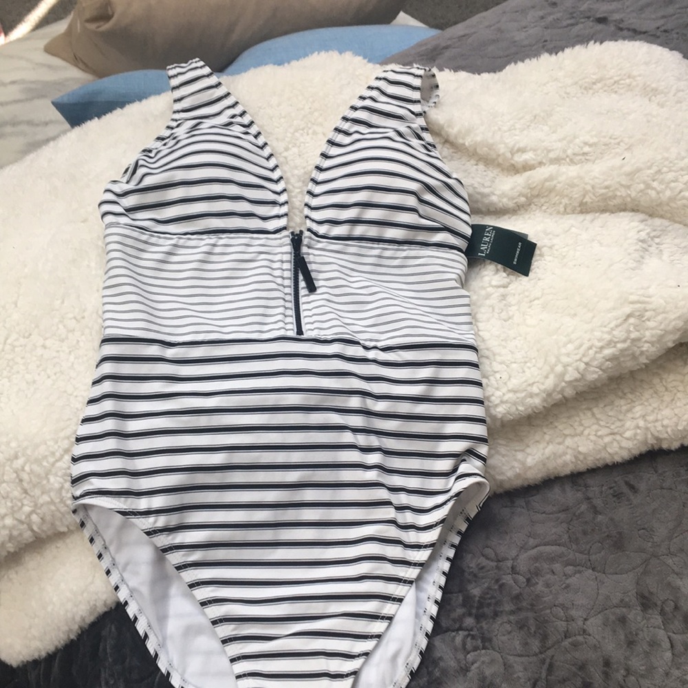 LAUREN By Ralph Lauren swimsuit size 4
